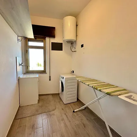 Blucris - Elegante E Confortevole * Brancaleone Marina