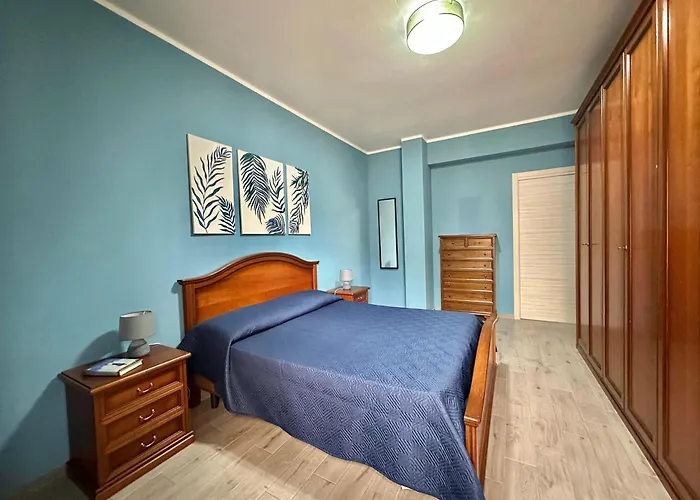 Blucris - Elegante E Confortevole