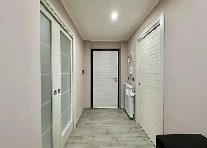 Lägenhet Blucris - Elegante E Confortevole