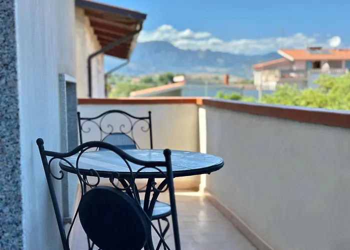 Blucris - Elegante E Confortevole